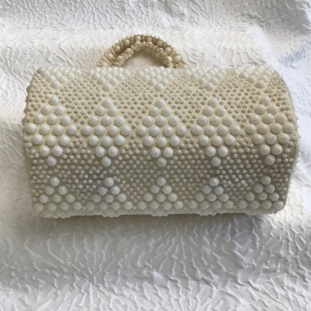 Vintage 1960’s Beaded Barrel Handbag - Picture 4 of 14